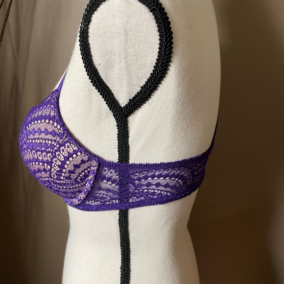 Victoria’s Secret Very Sexy push-up bra - Picture 3 of 5